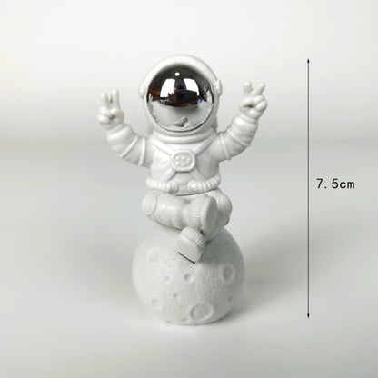 Astronaut and Moon Home Decor Set - SassQuality