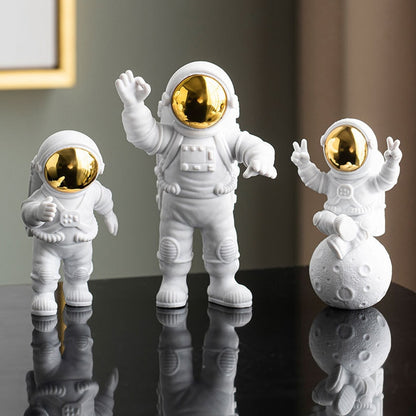 Astronaut and Moon Home Decor Set - SassQuality